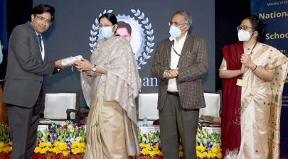 The Minister of State for Education, Smt. Annpurna Devi presenting the National ICT Award for School Teachers, at a function, in New Delhi on February 28, 2022. (Wednesday, March 2, 2022 