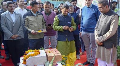 Shri Dharmendra Pradhan laying the foundation stone Girls Hostal 50B,