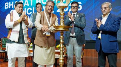 Shri Dharmendra Pradhan lighting the lamp at the ‘Bharat Bodhan AI Conclave-2026’
